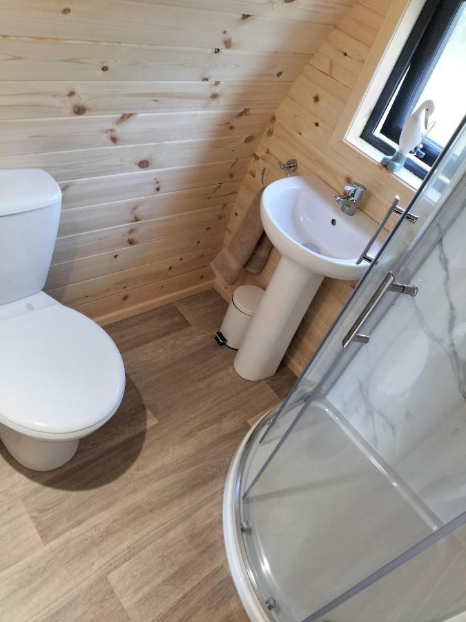 Hotel Gateway Glamping Farranfore Exterior foto